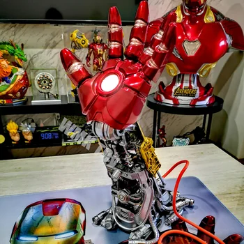 Avengers Legende Iron Man Käe Laua Lamp Tegevus Joonis Marvel Ironman Mudel Kõrgema Kvaliteediga Ja Loominguline, Mänguasjad, Kingitused Kogud